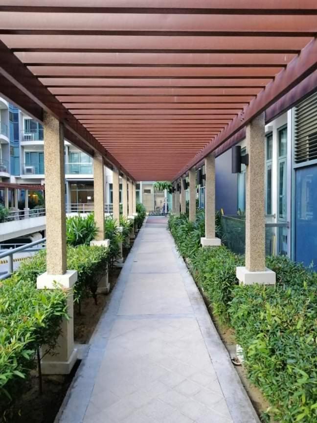 Econo Rooms Two Palm Tree Villa Manila Exterior photo