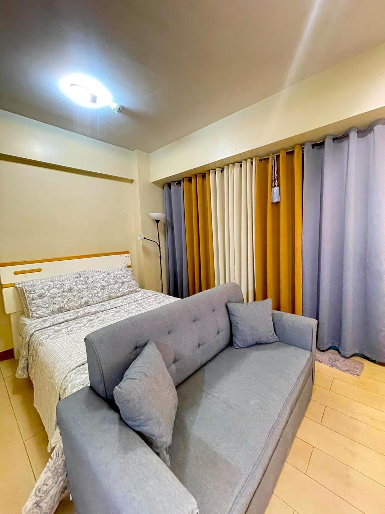 Econo Rooms Two Palm Tree Villa Manila Exterior photo